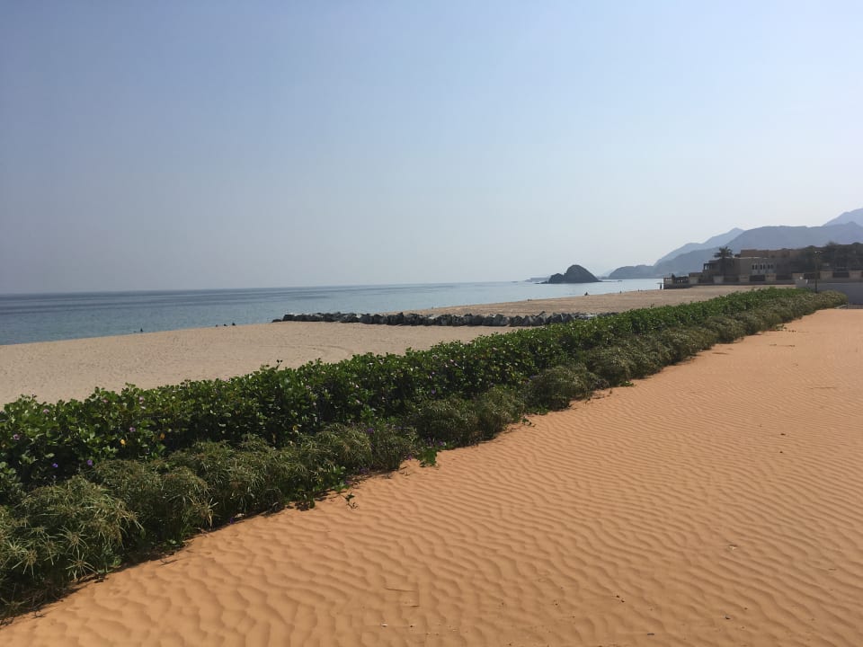 Strand InterContinental Fujairah Resort