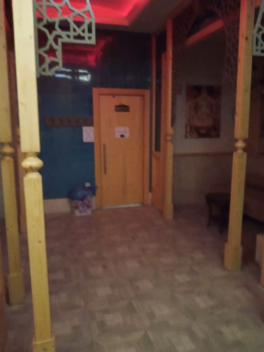 Sonstiges Well Palace Side