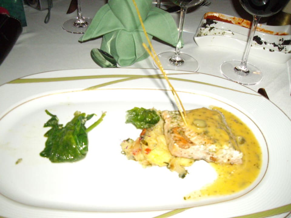 Hauptgang Limak Lara Deluxe Hotel & Resort