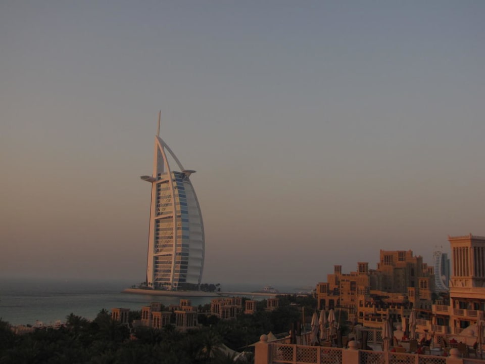 BAA Sunset Jumeirah Al Qasr