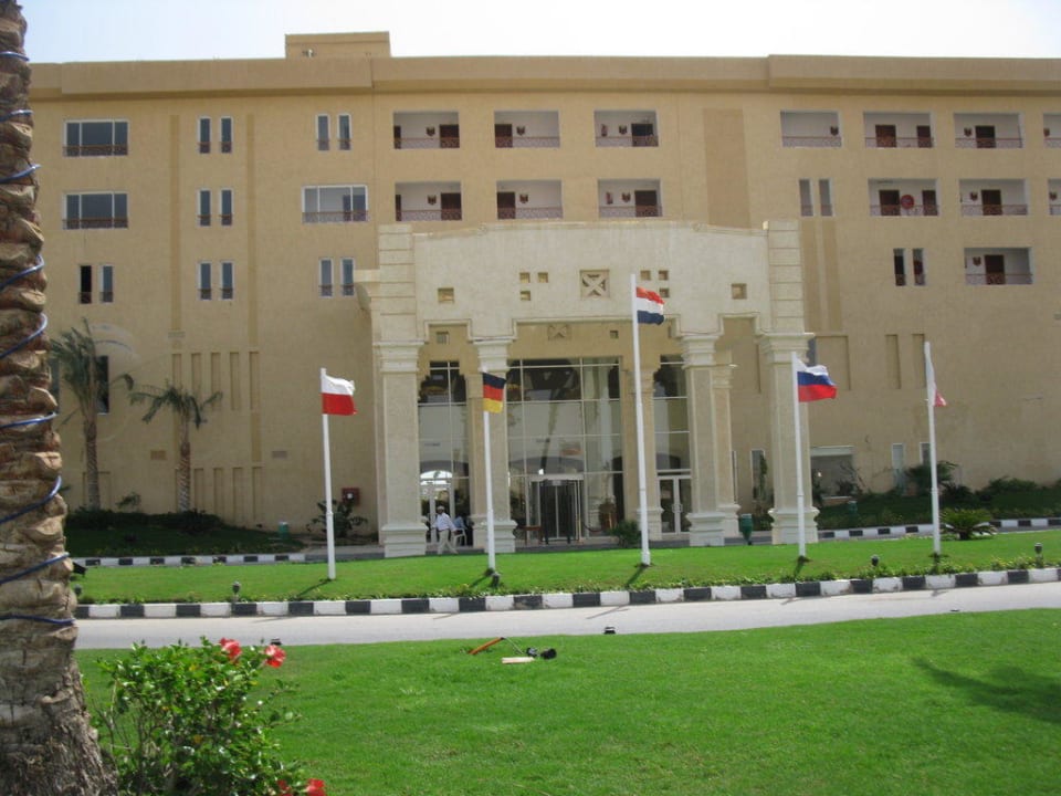 Hoteleingang Imperial Shams Abu Soma