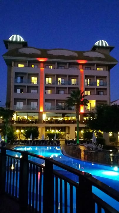 Außenansicht Aydinbey Kings Palace & Spa