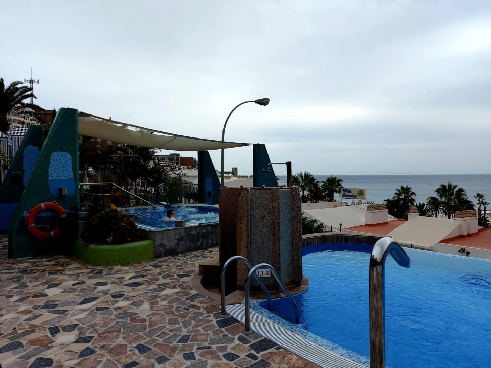Pool Apartments Curasol
