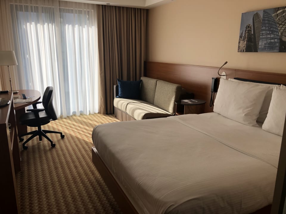 Zimmer Hampton by Hilton Berlin City West
