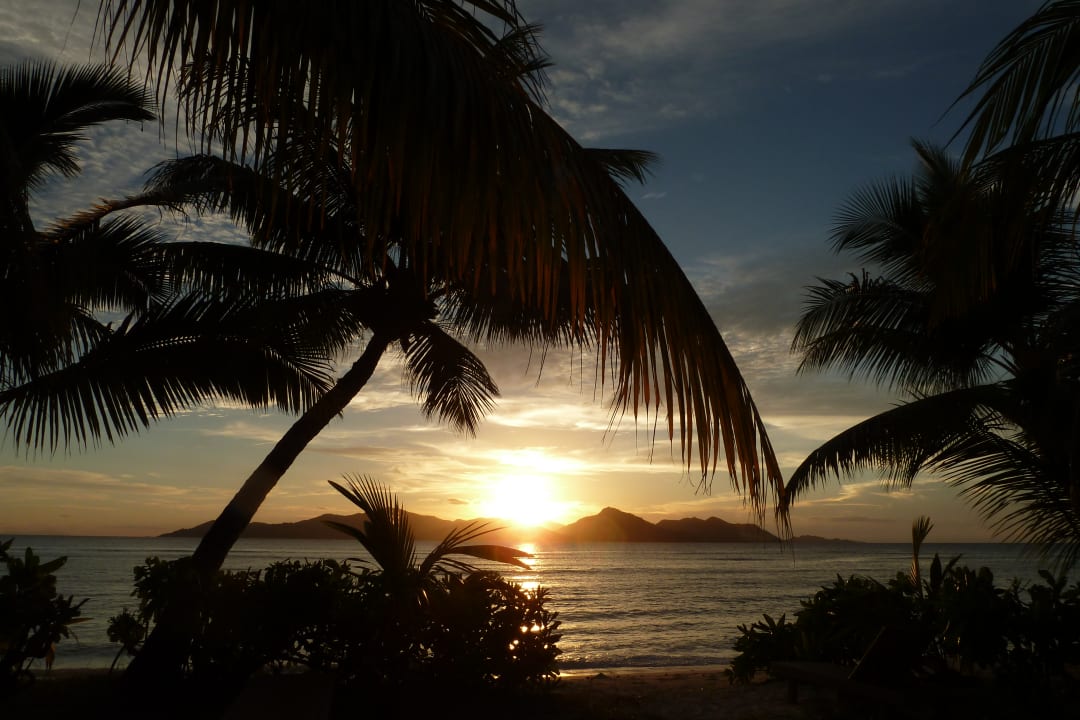 Sonnenuntergang am Strand Anse Reunion La digue Island Lodge La Digue Island Lodge