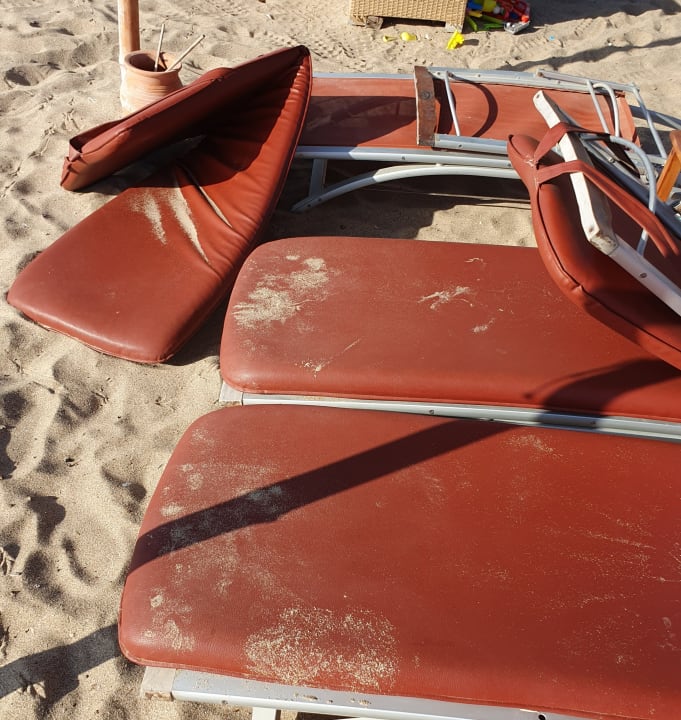 Strand Miramar Al Aqah Beach Resort