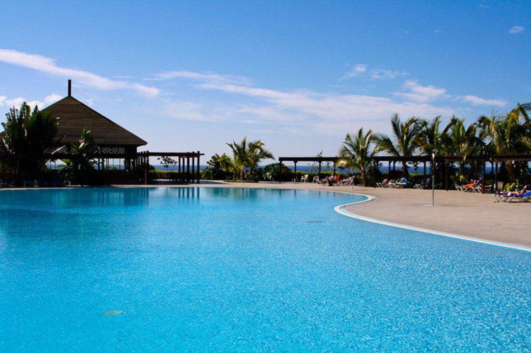 Die höher gelegene Poolanlage La Palma Princess