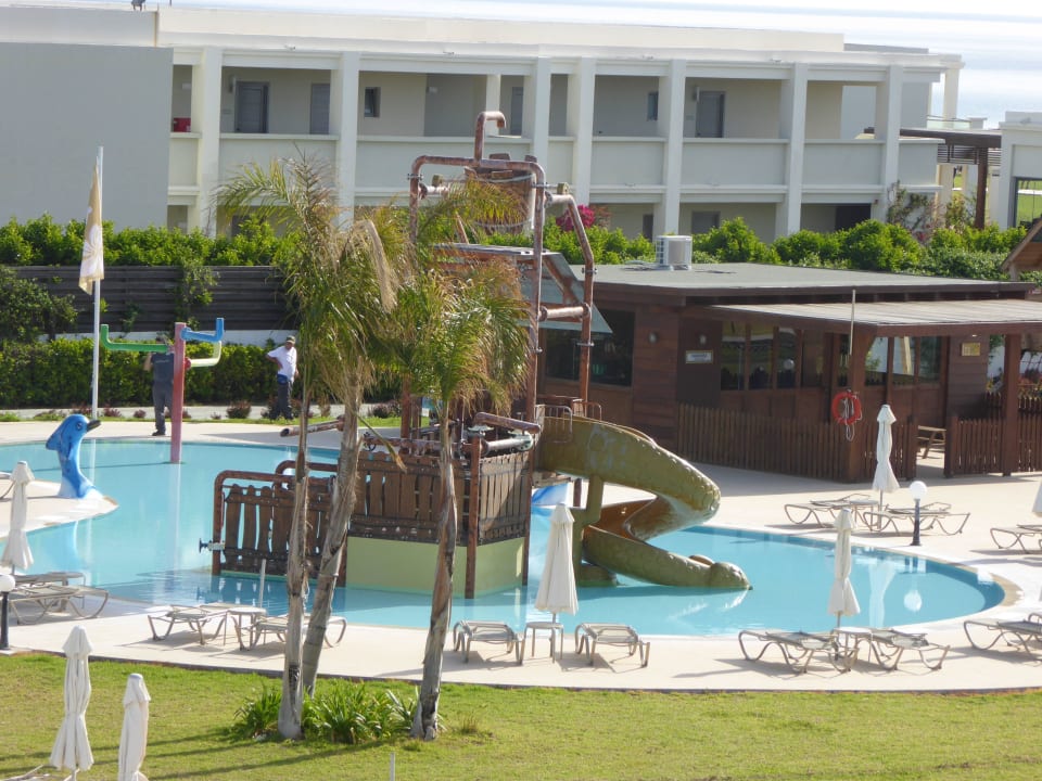 Jeux pour enfants Asterias Beach Resort