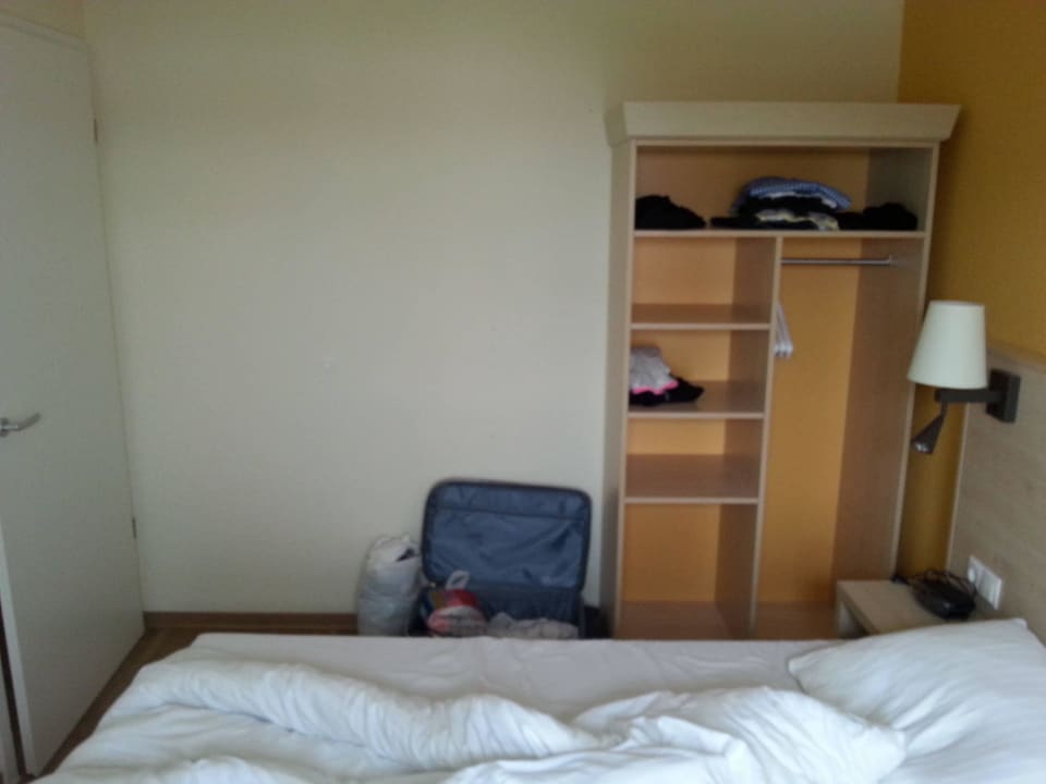 Schlafzimmerschrank Center Parcs Park Bostalsee