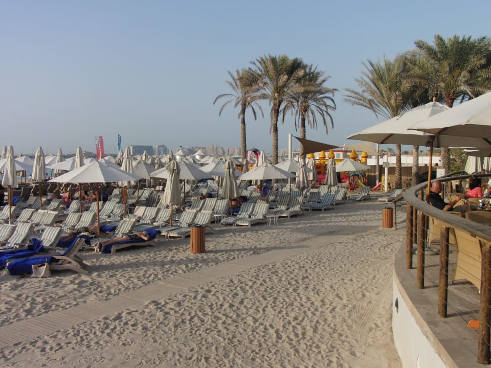 Hotelstrand nach Norden Hilton Dubai Jumeirah