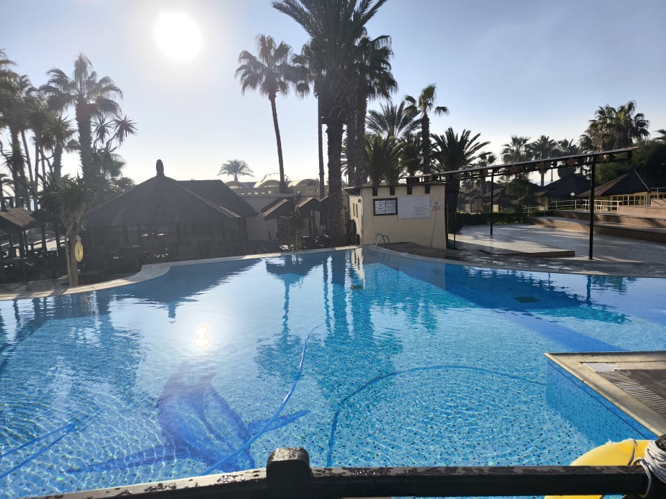 Pool Hotel Paradis Palace