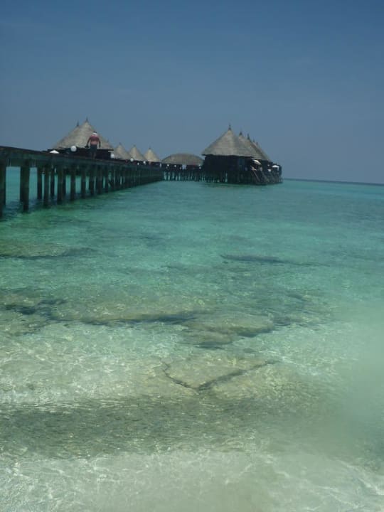 Strand bei Wasserbungalows Angaga Island Resort