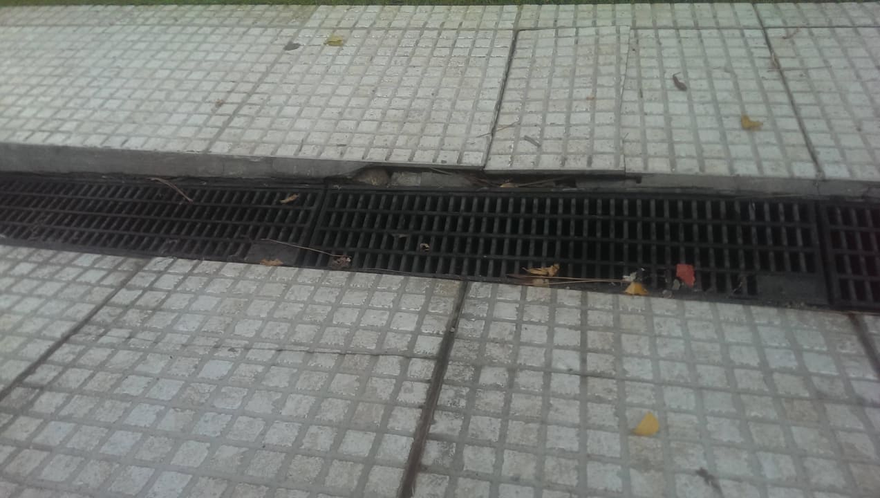 Verletzungsgefahr  Park Hotel Golden Beach