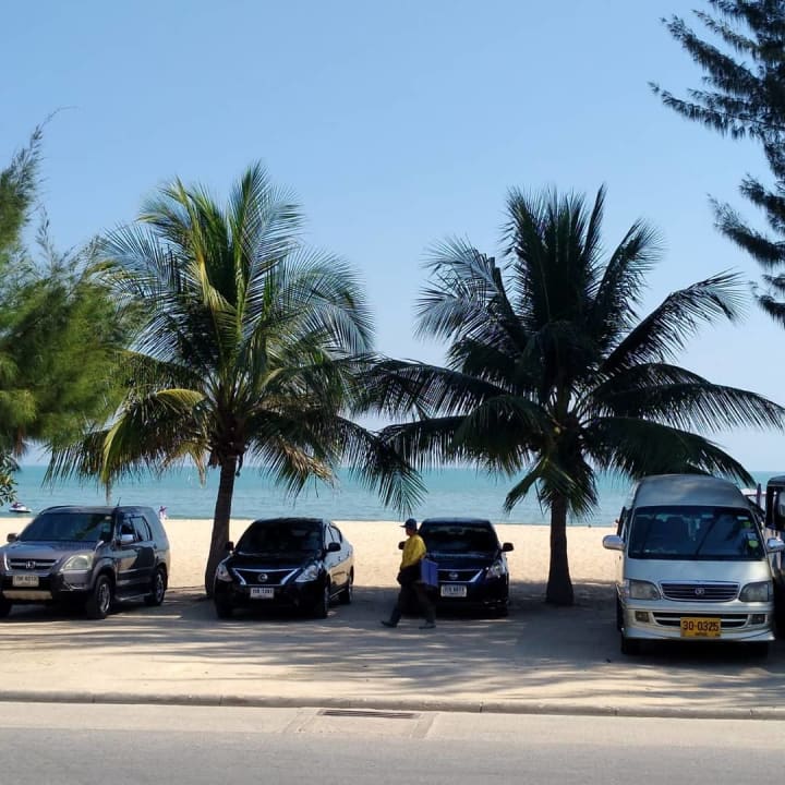 Strand Hotel Golden Beach Cha-Am