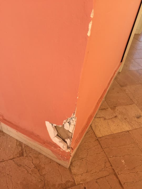 Viele unschöne Ecken Kresten Palace Hotel