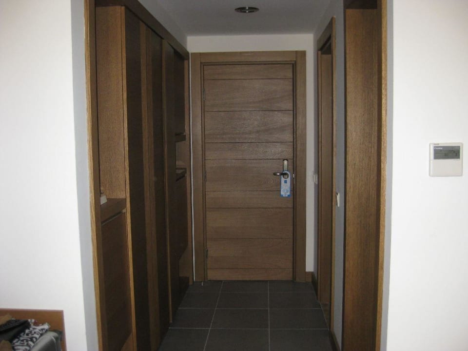 Eingangsbereich im Zimmer Adalya Ocean Deluxe