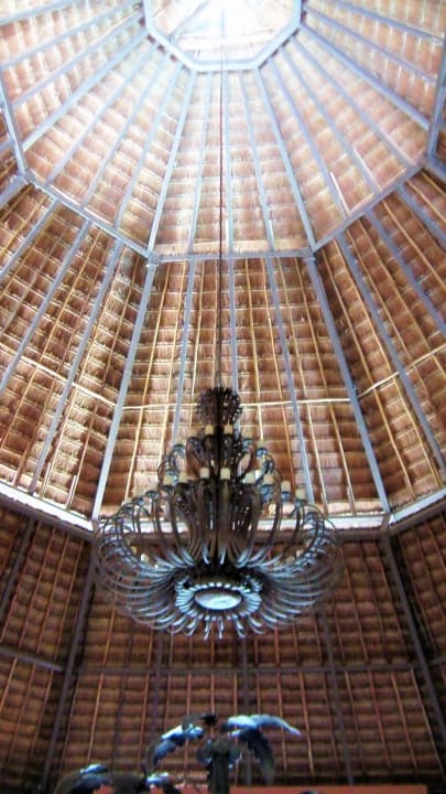 Blick nach oben im Meetingpoint Sandos Playacar Select Club Adults only - All Inclusive