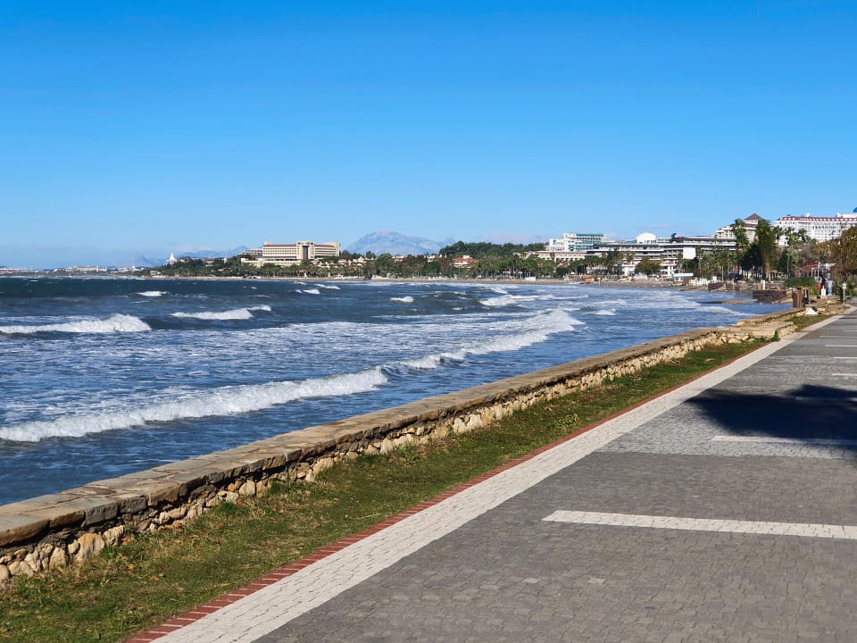 Strand Melas Resort Hotel