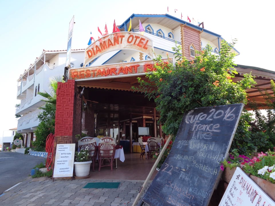Eingang Diamant Hotel