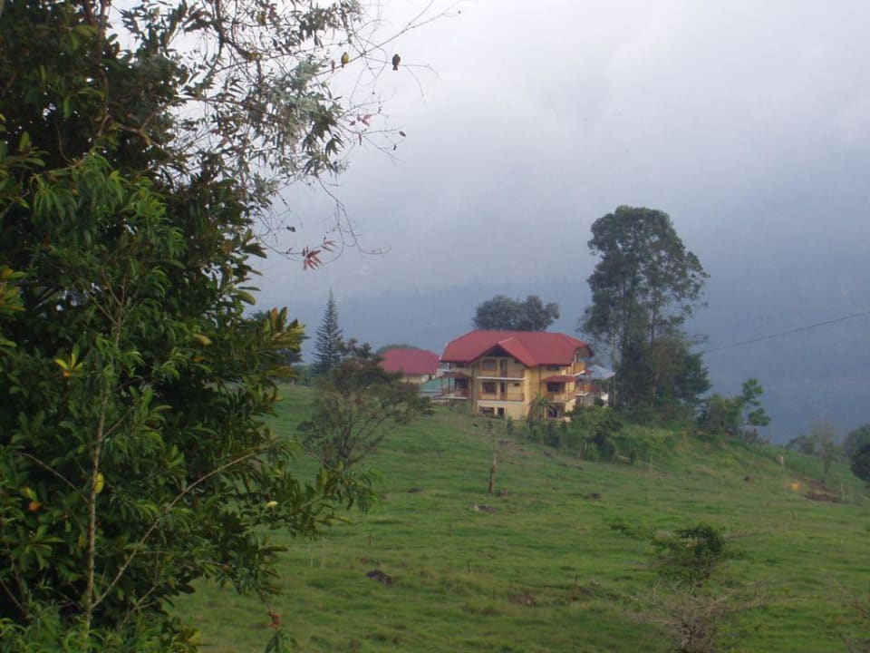 Blick auf die Guayabo Lodge Hotel Guayabo Lodge