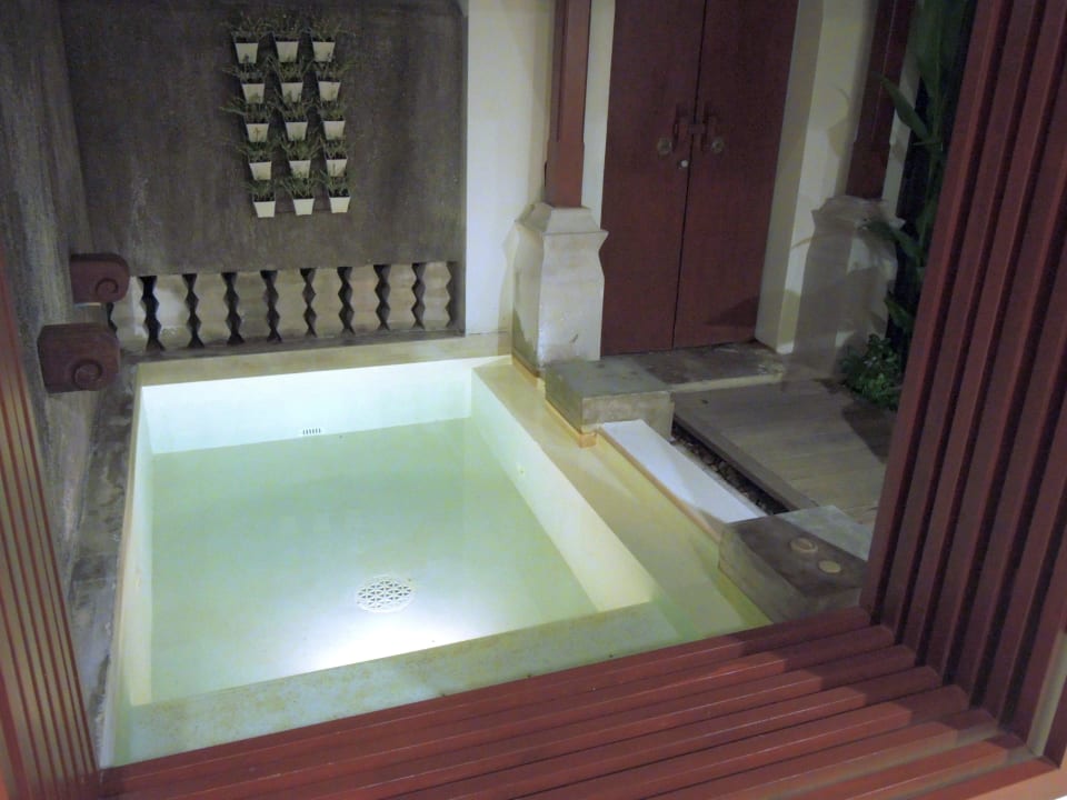 Poolroom Pavilion Samui Villas & Resort