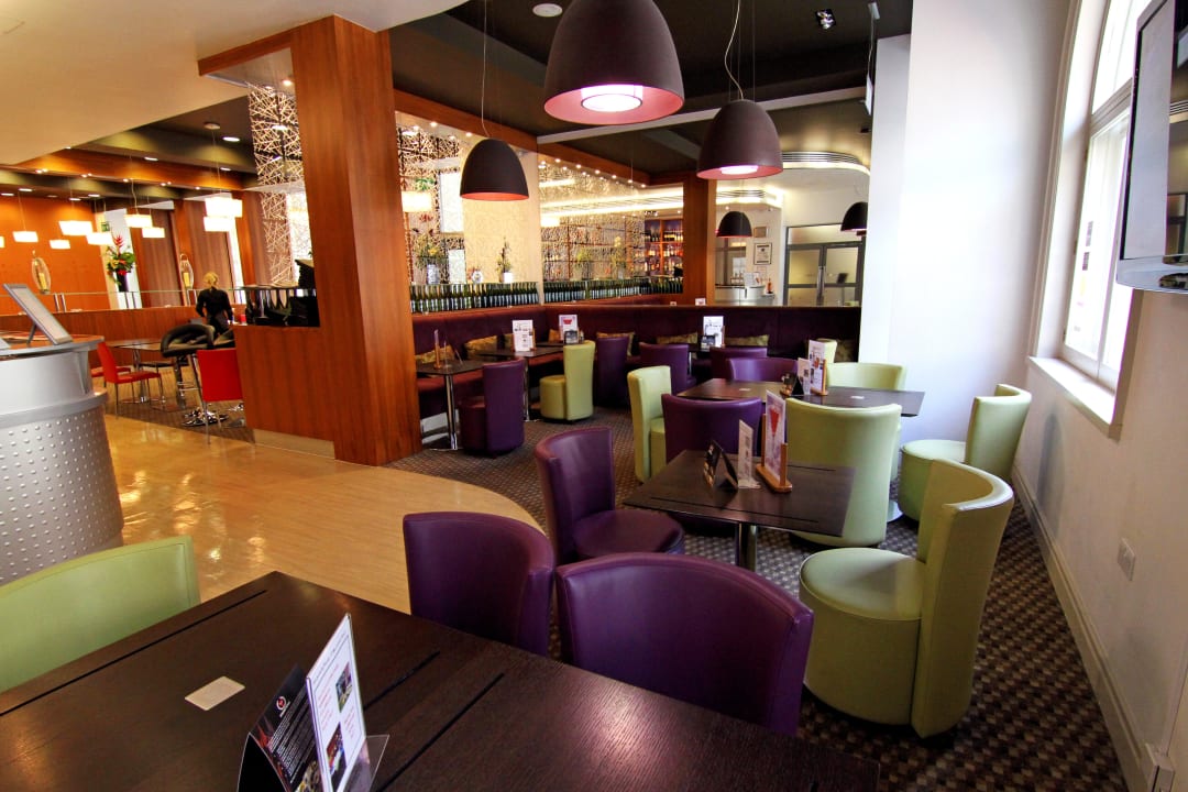 Number Twelve Bar Ambassadors Bloomsbury Hotel