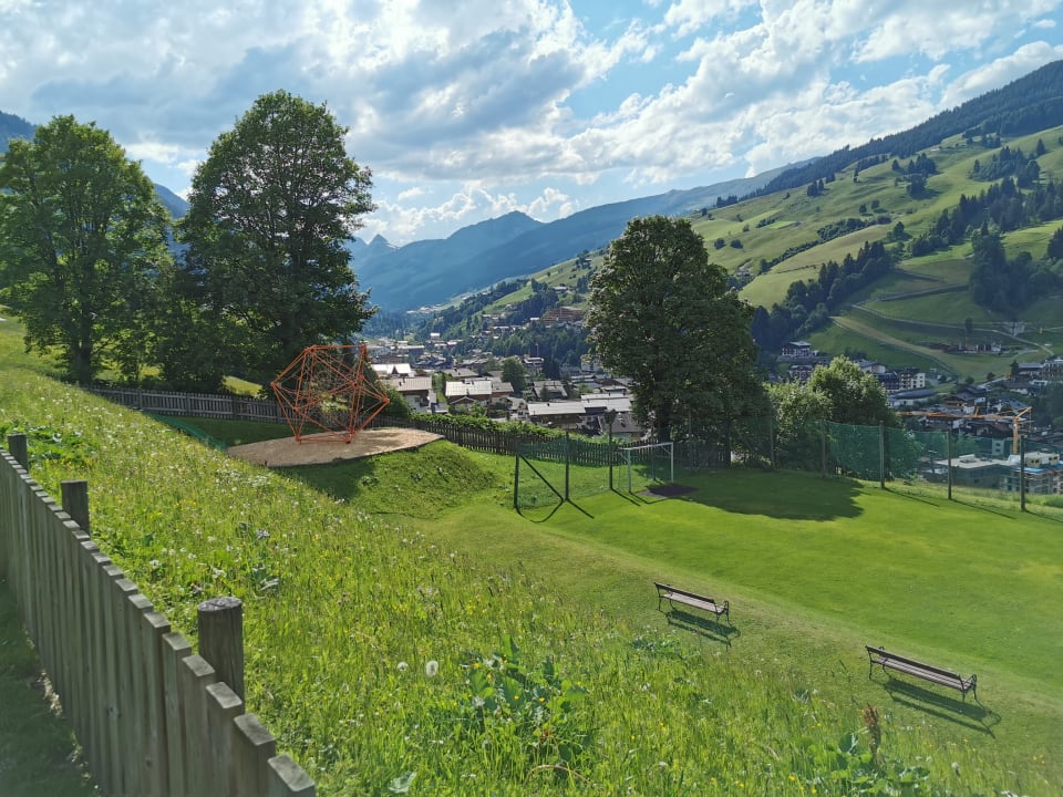 Ausblick Familienresort Ellmauhof – das echte All Inclusive