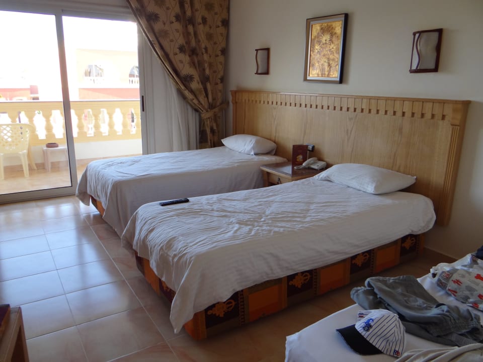 Schönes Bett Pickalbatros Alf Leila Wa Leila Resort - Neverland Hurghada