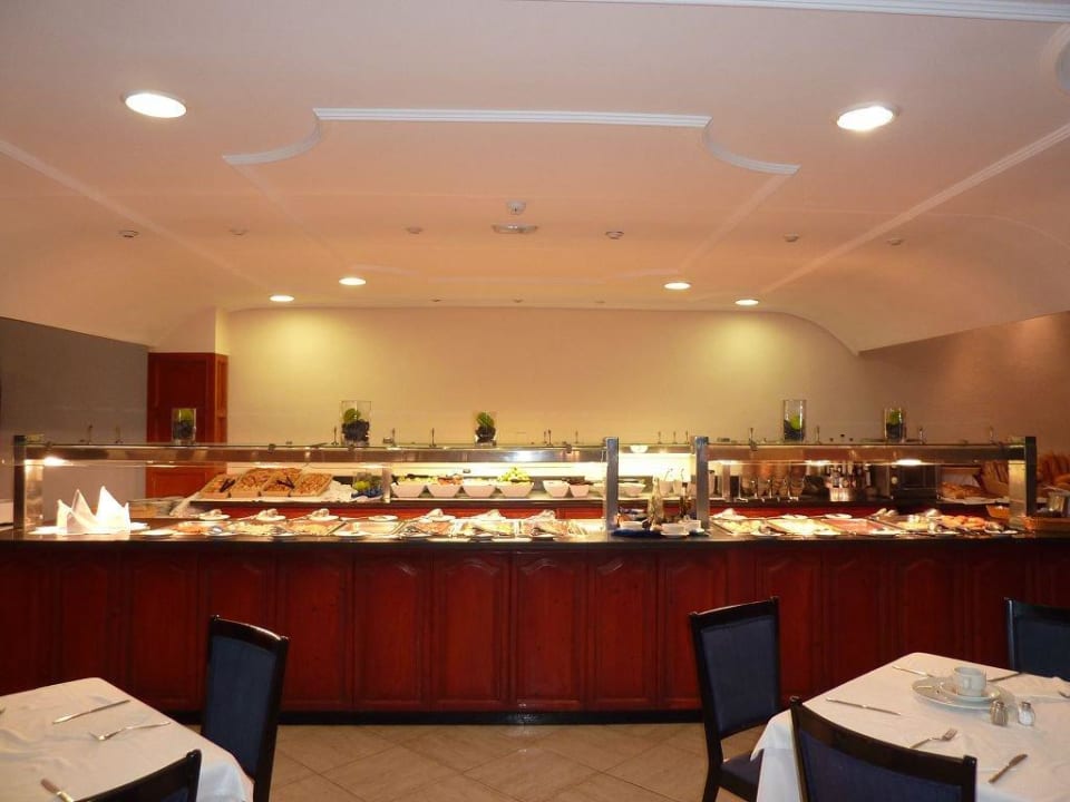 Büffet optisch gut, Essen gut BLUESEA Lagos de Cesar