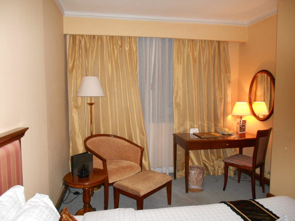 Bequemer Sessel und Schminktisch Mandalay Hill Resort