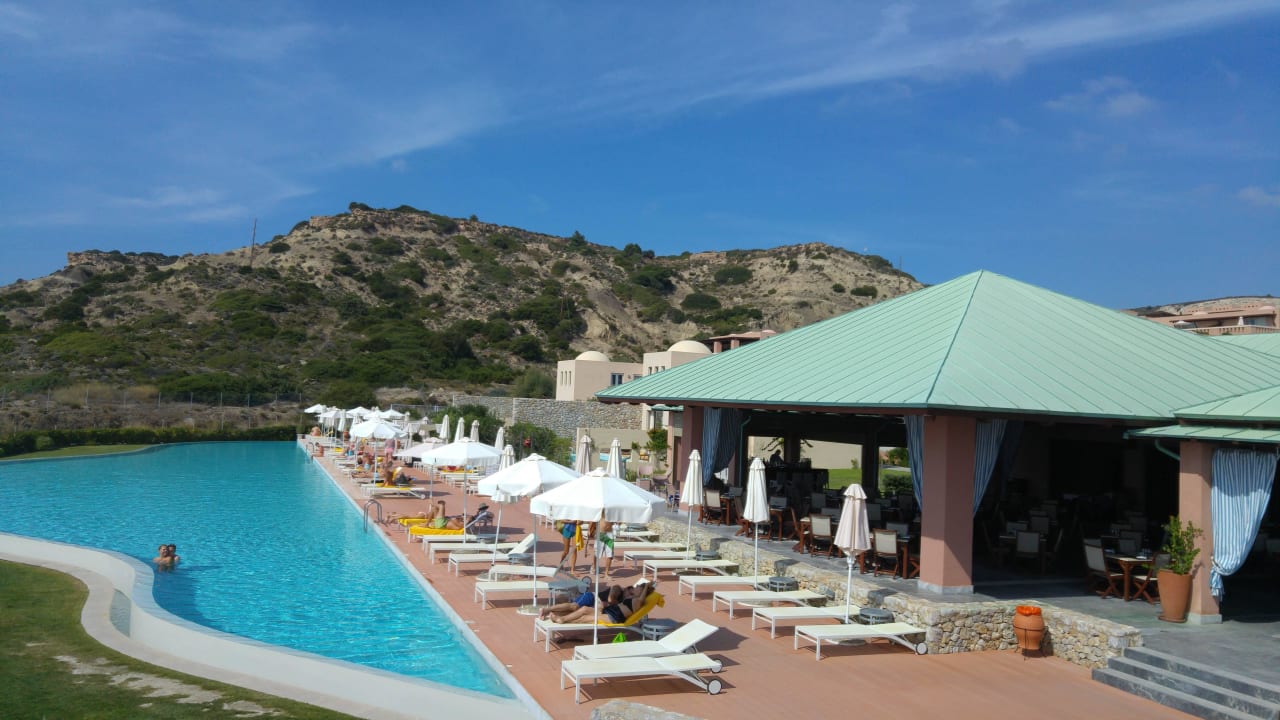 Alacart-Restaurant mit Pool Atlantica Belvedere Resort