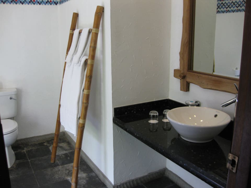 Das Bad, Toilette ist gewöhnungsbedürftig  Kuramathi Maldives