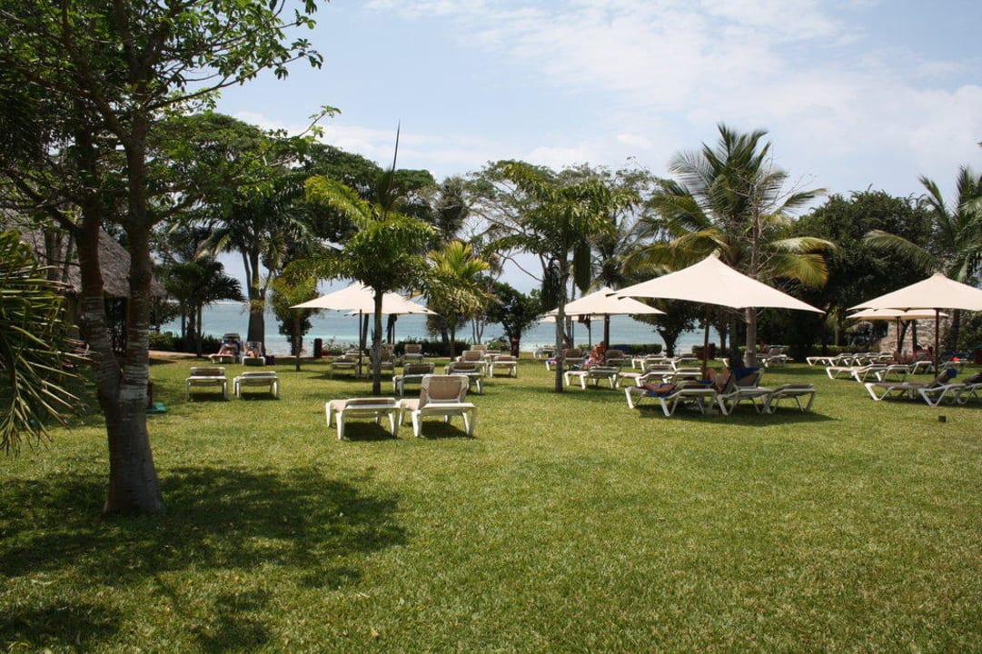 Teil der Gartenanlage Baobab Beach Resort & Spa
