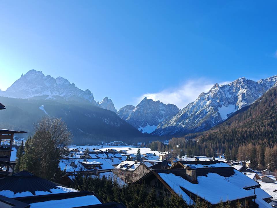 Außenansicht Hotel Alpenblick