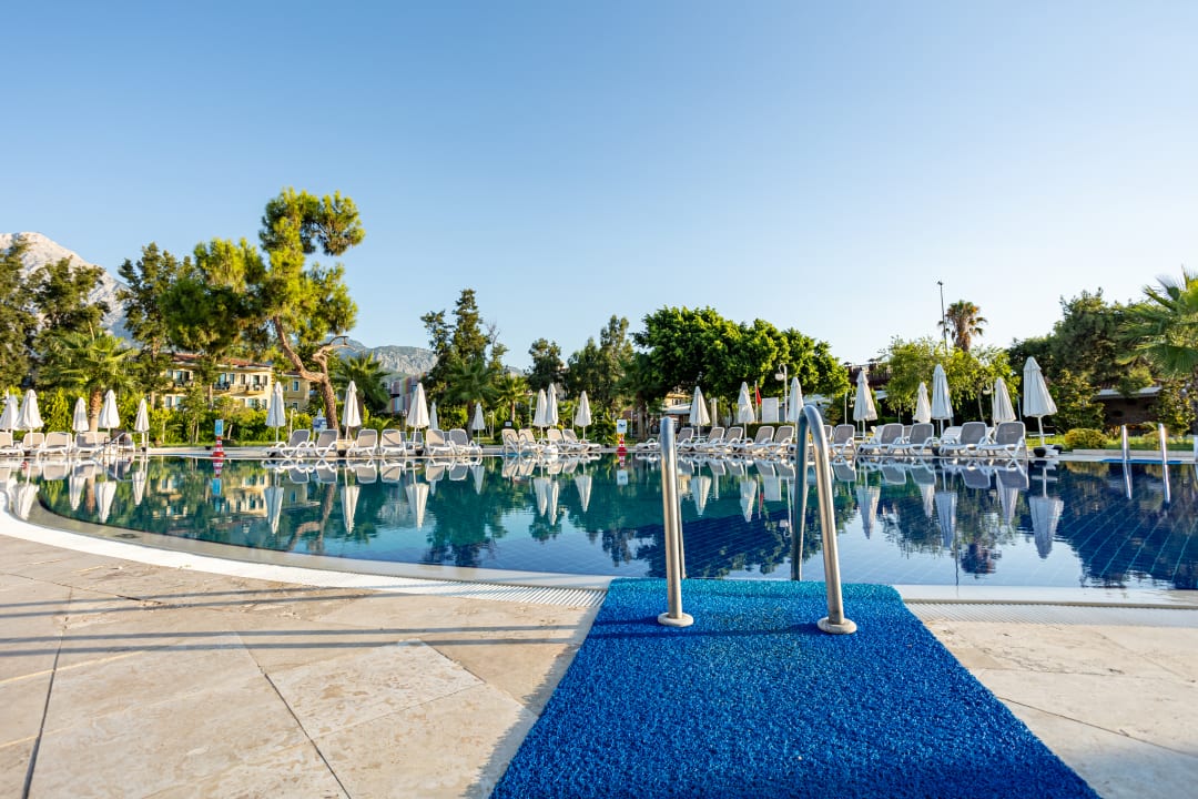 Pool Club Hotel Phaselis Rose