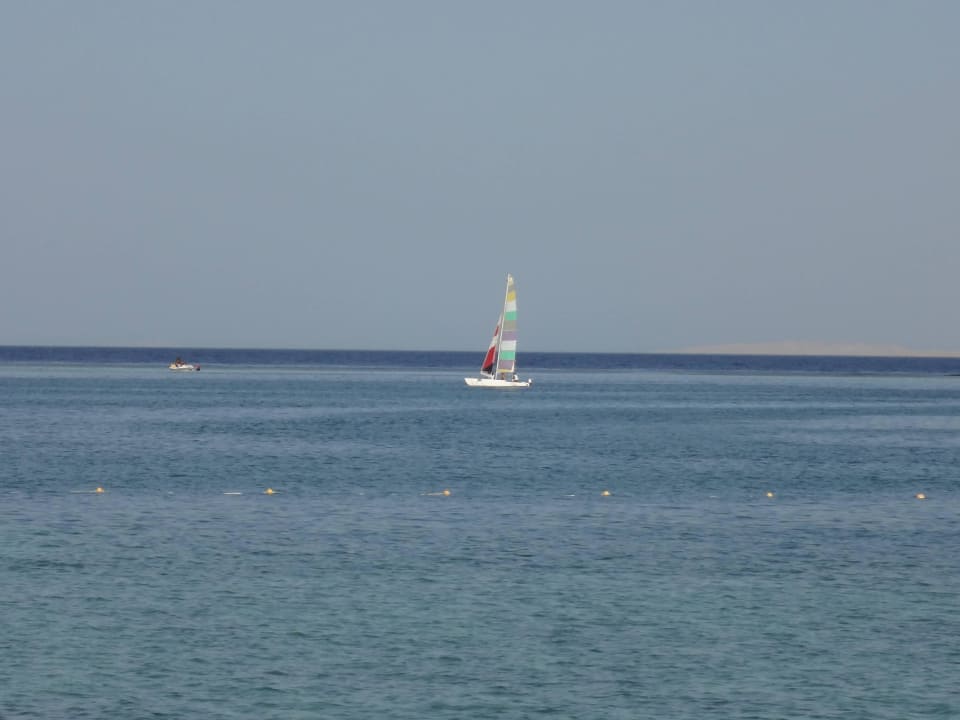 Голубая вода Regency Plaza Aqua Park & Spa