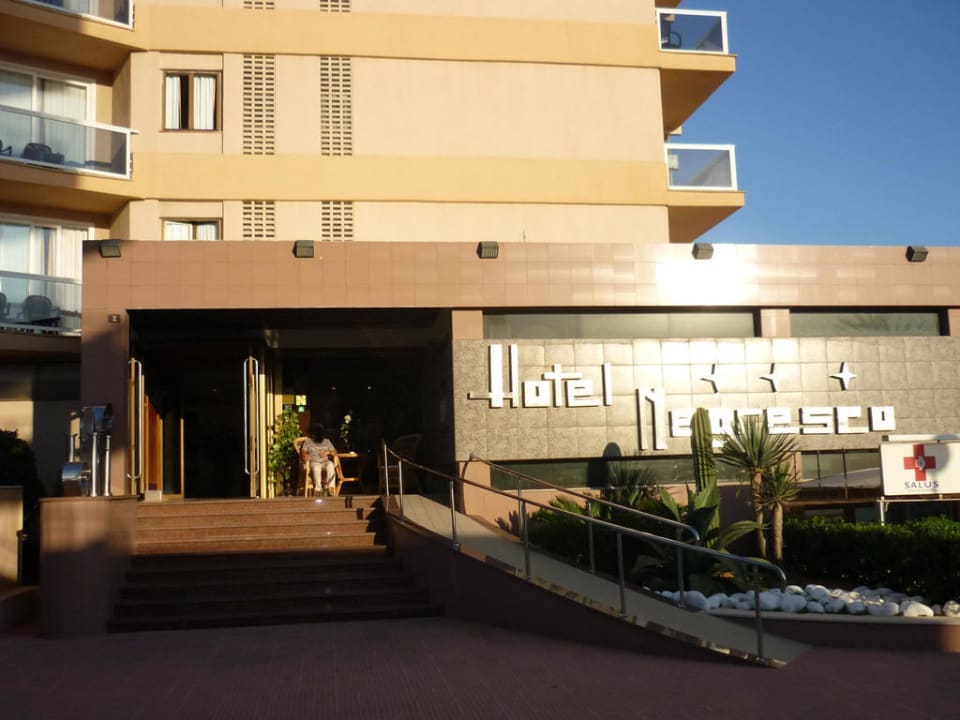 Eingang Hotel Negresco - Adults only