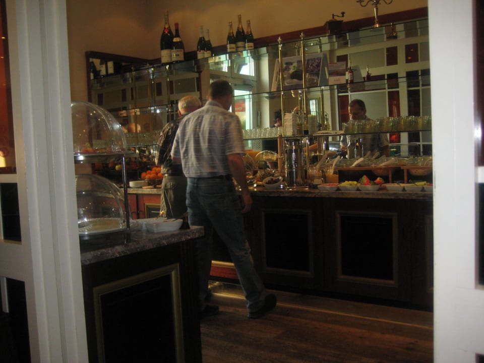 EIN TEIL des leckeren Frühstücksbuffet im Hotel SO SORAT Hotel Brandenburg