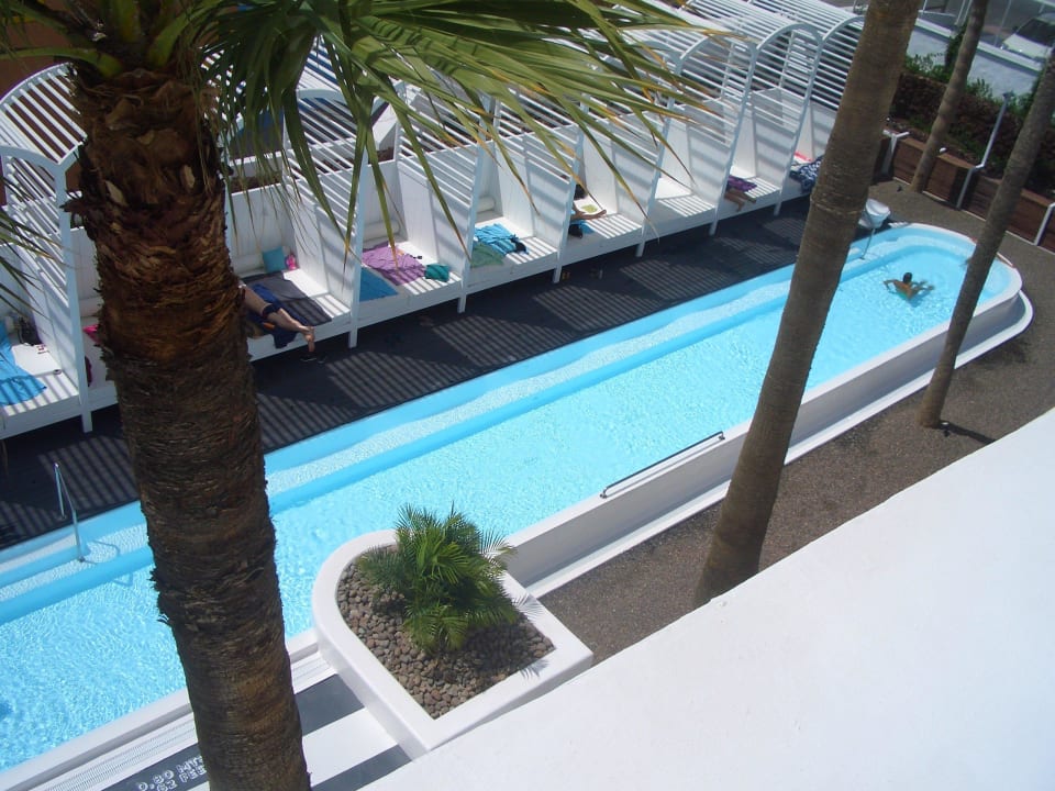 Poolanlage Hotel Gold by Marina