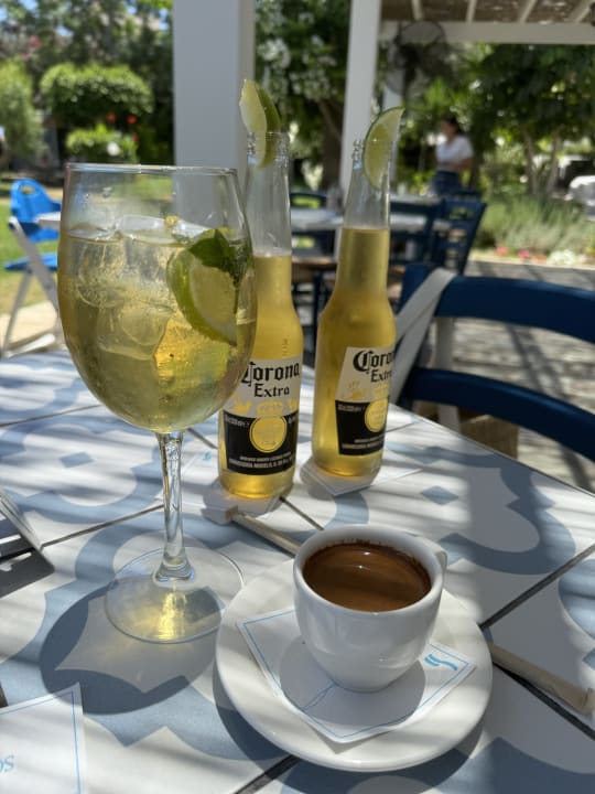 Gastro Crystal Springs Beach Hotel