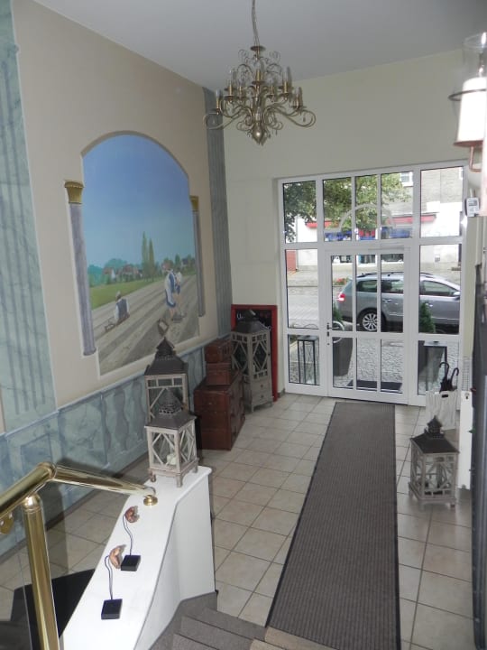 Eingang von der Straße gut-Hotel Stadt Beelitz