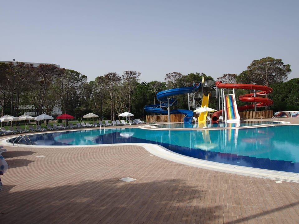 Pool mit rutschen Salamis Bay Conti Resort Hotel & Casino