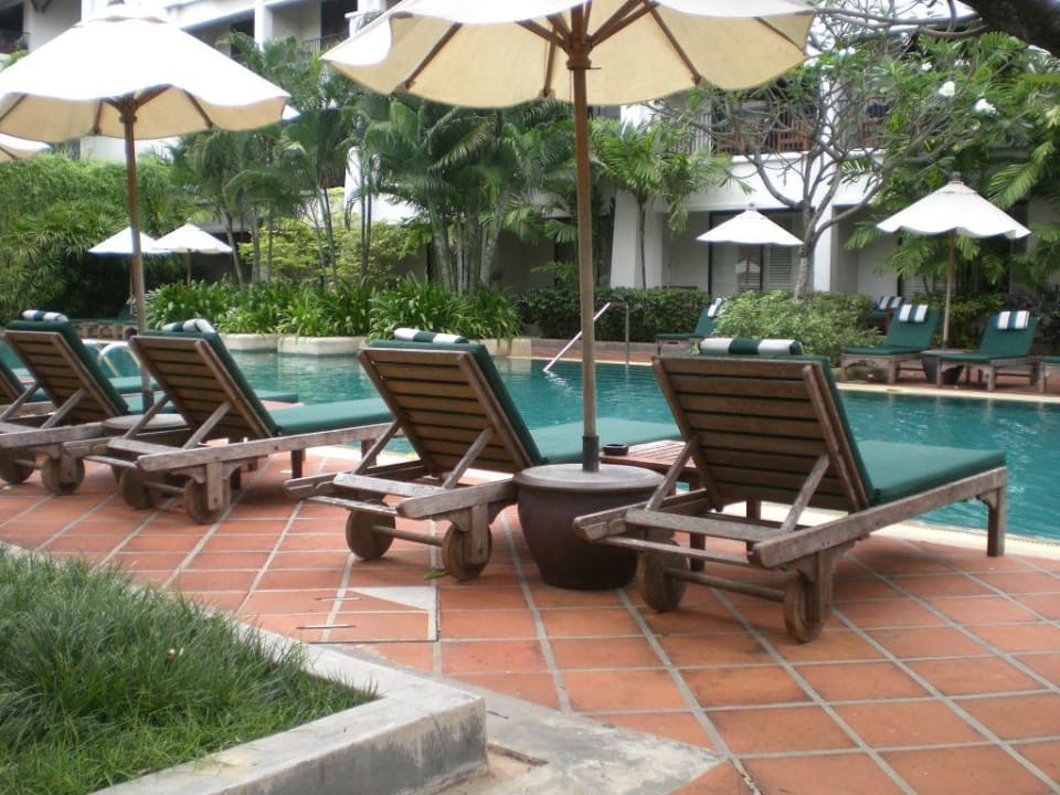 Pool DoubleTree by Hilton Phuket Banthai Resort