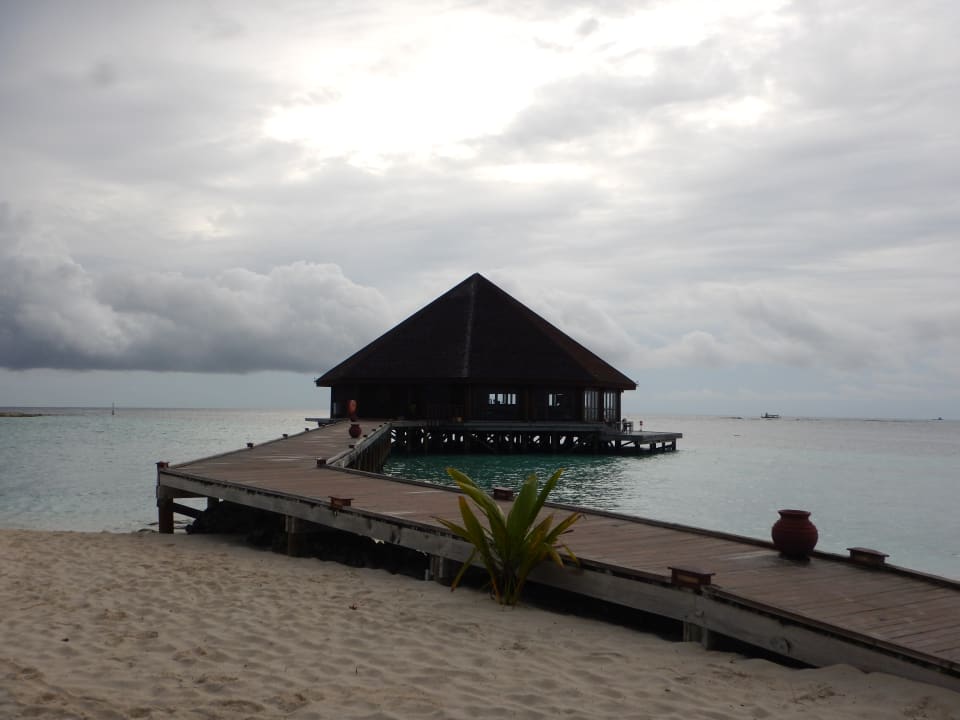 Strand Vilamendhoo Island Resort & Spa