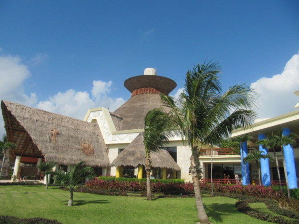Ogród Bahia Principe Grand Tulum