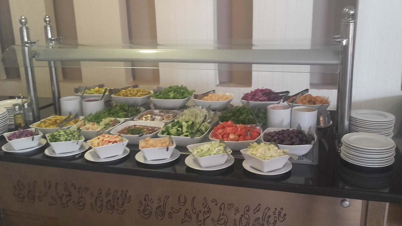 Buffet  Pickalbatros Alf Leila Wa Leila Resort - Neverland Hurghada