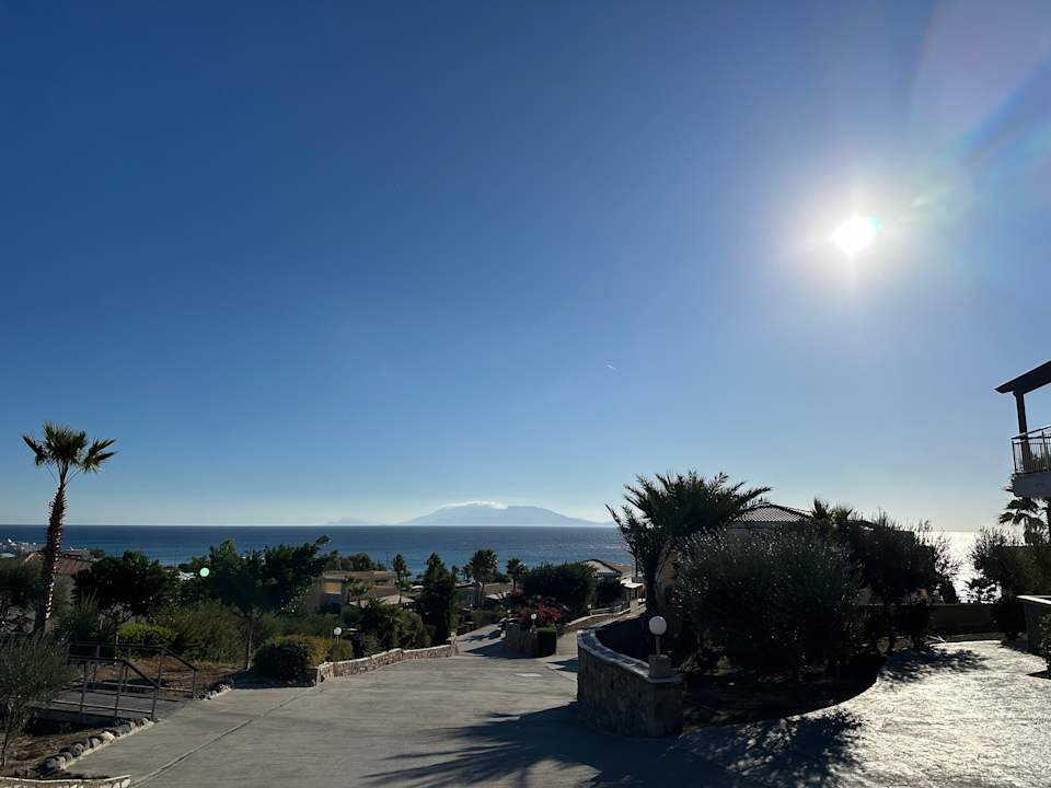 Gartenanlage Grand Blue Beach Hotel