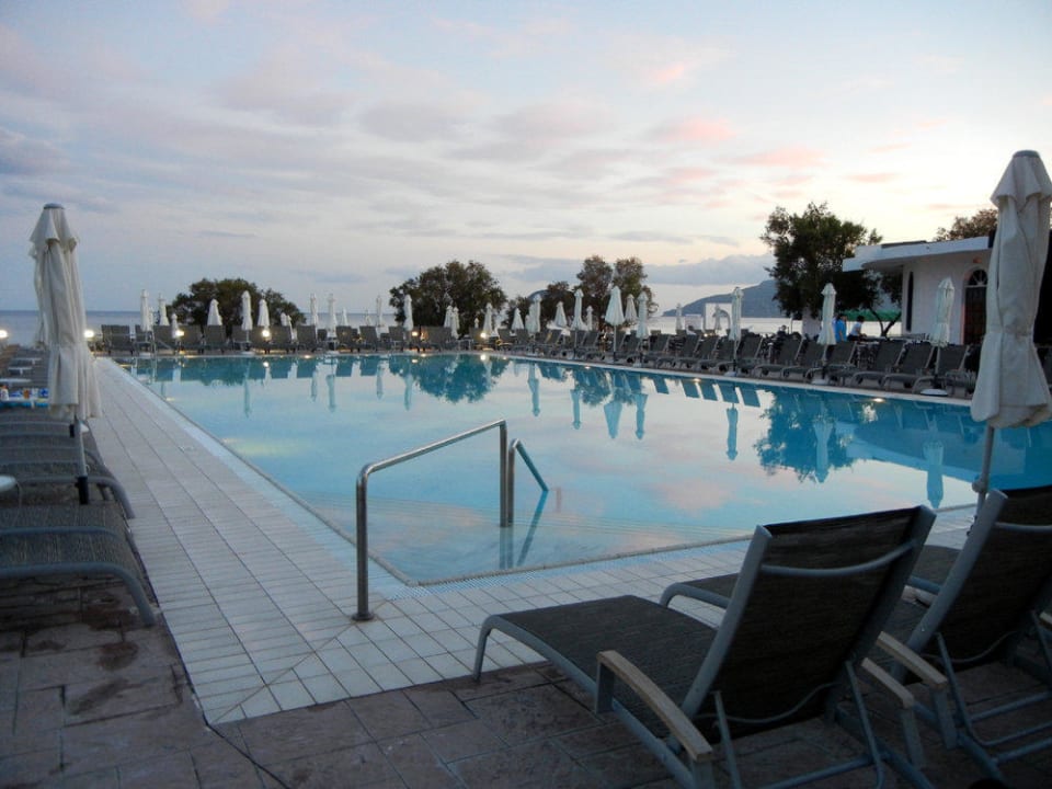 Poolbereich Domes Aulūs Zante, Autograph Collection