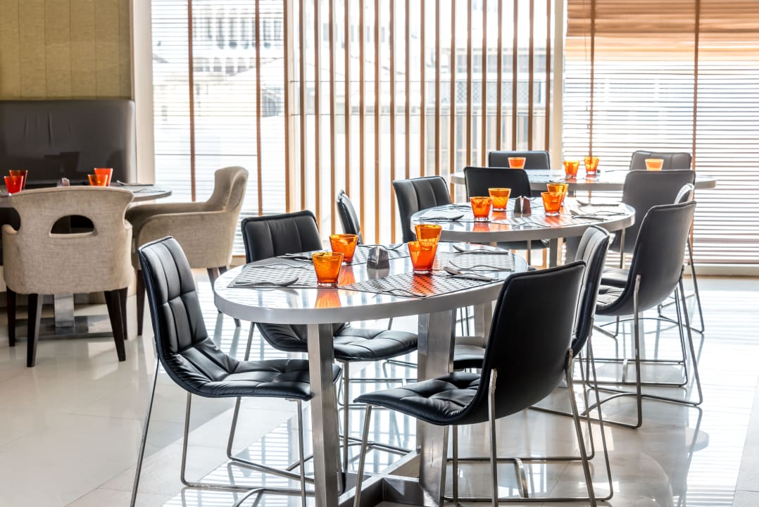 Gastro Hilton Garden Inn Bangkok Silom