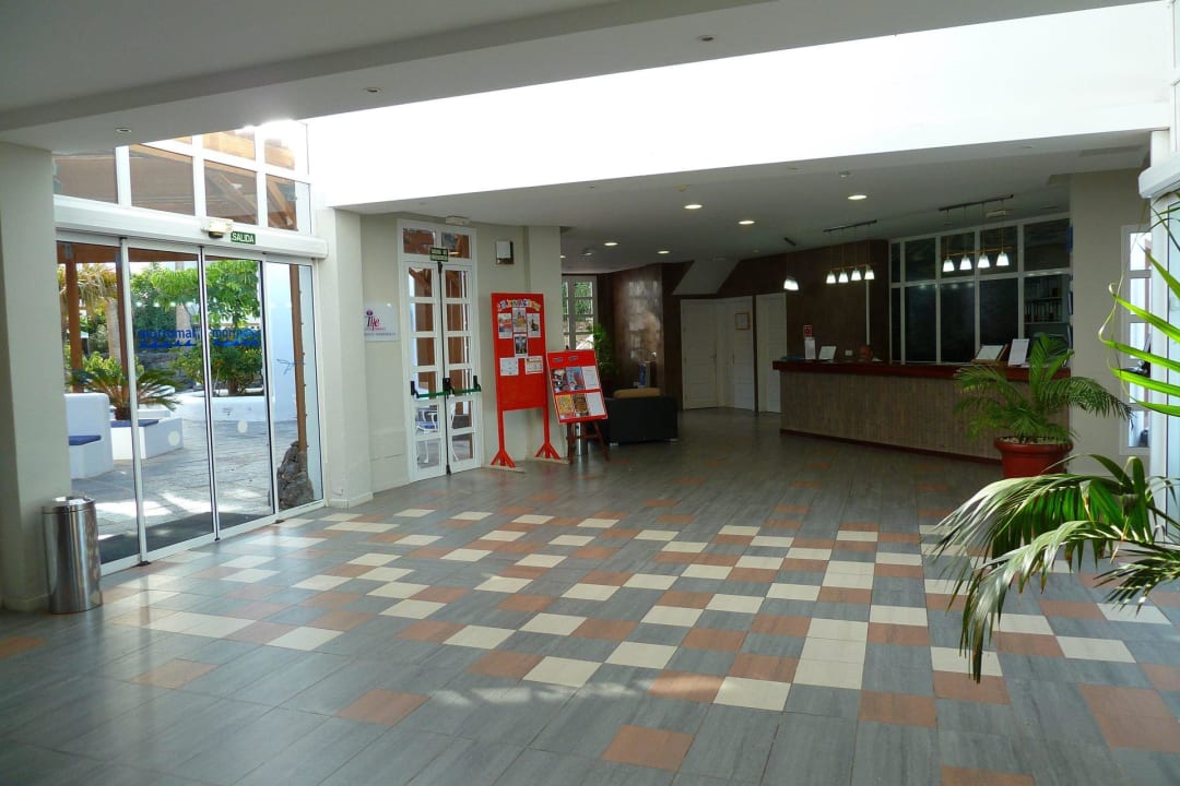 Rezeption Apartamentos LIVVO Morromar